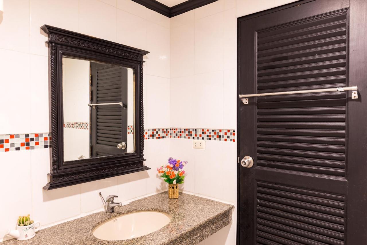 Patong Holiday Dream Hotel Екстериор снимка
