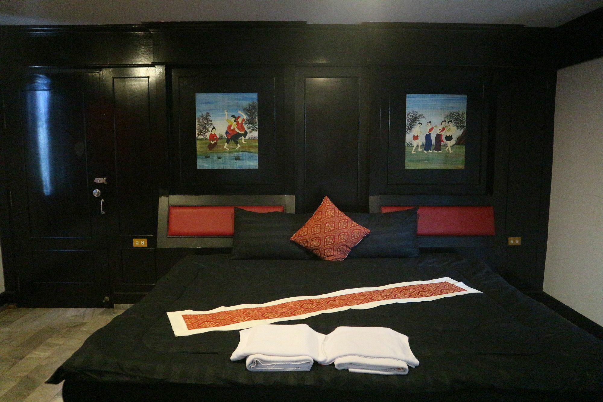 Patong Holiday Dream Hotel Екстериор снимка