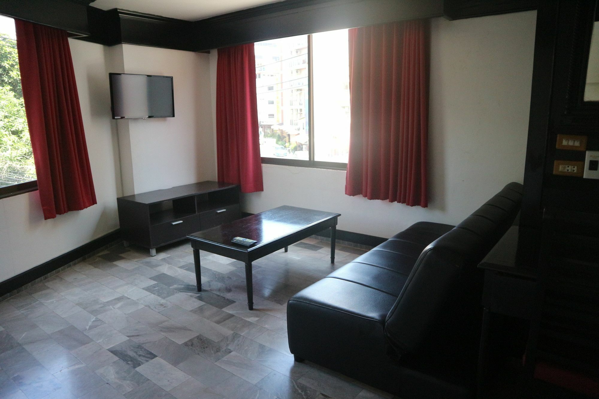 Patong Holiday Dream Hotel Екстериор снимка